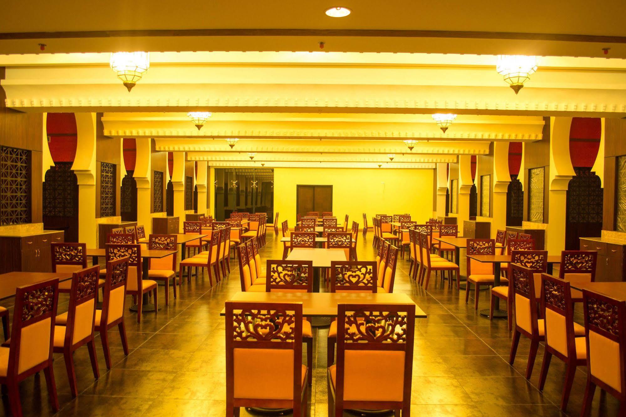 Sayeman Beach Resort Cox's Bazar Buitenkant foto
